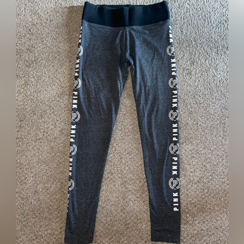 Victoria’s Secret PINK Gray Leggings with side logo “PINK” Women’s size Small